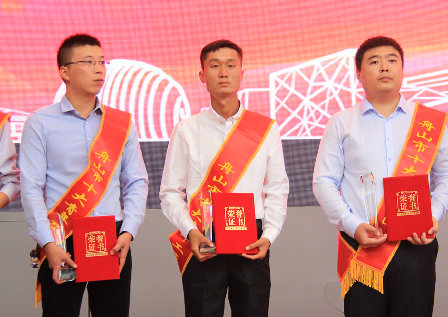 5bc3fe8467835.png 5bc3fe8467835.png